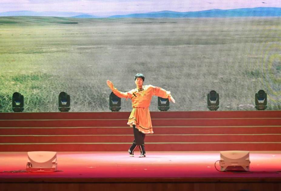 d3f62ba0fd64c4e67d57b5fb4c084eba